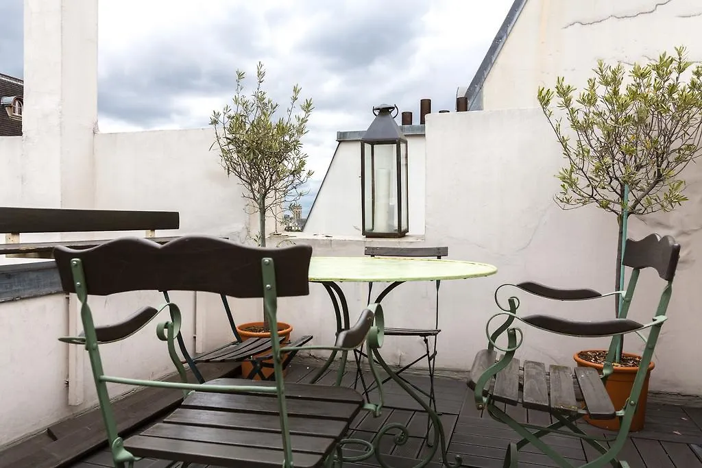 Dauphine Pont Neuf Apartment Paris