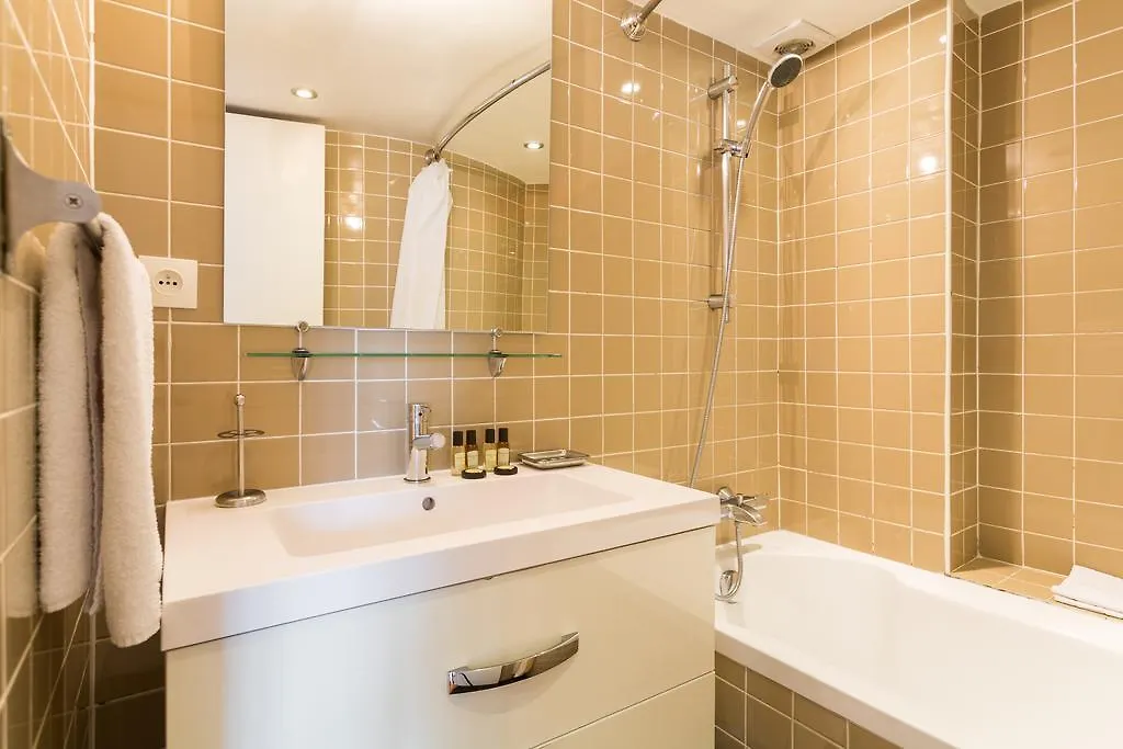 Apartment Dauphine Pont Neuf Paris