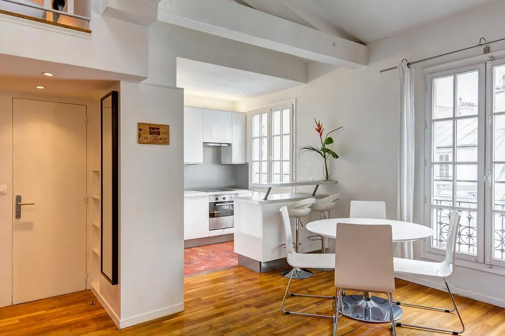 Dauphine Pont Neuf Apartment *